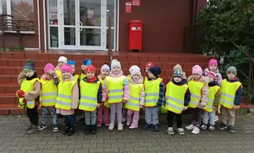 Zdjęcie do  Dzieci z grupy Tygryski świętowały Dzień Poczty Polskiej